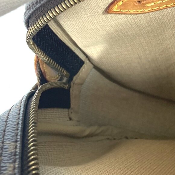 LOUIS VUITTON Brown Monogram Canvas Shoulder Bag - Picture 13 of 16